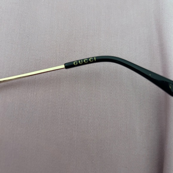Gucci GG 0648O Luxury Eyeglasses - Picture 3 of 7